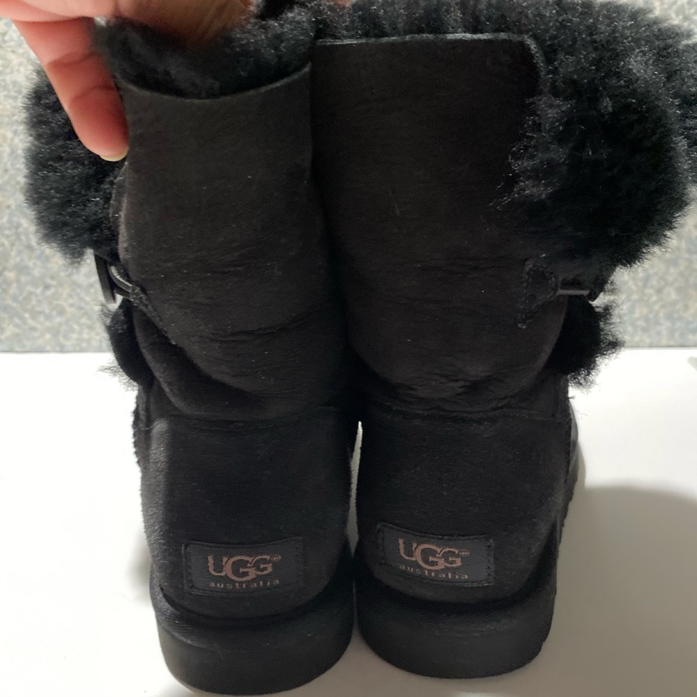 Ugg Bailey Button - image 4